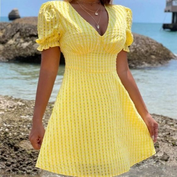 Puffed Sleeved Mini a-line dress Yellow - Picture 4 of 6